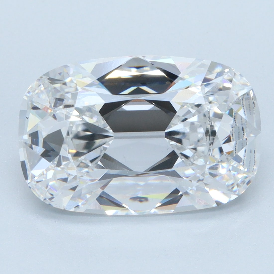 Loose Diamond - OLD MINER 4.64ct E VS1: Loose Diamond - OLD MINER 4.64ct E VS1 Source: This is a real non-mined Diamond that has been grown in a lab Shape: OLD MINER Carats: 4.64 Color: E Clarity: VS1 Certification: IGI Condition: Pre-Owned