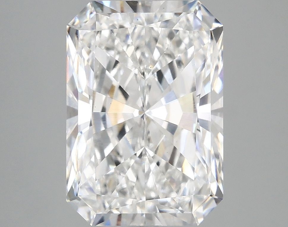 Loose Diamond - RADIANT 3.64ct E VS1: Loose Diamond - RADIANT 3.64ct E VS1 Source: This is a real non-mined Diamond that has been grown in a lab Shape: RADIANT Carats: 3.64 Color: E Clarity: VS1 Certification: IGI Video: