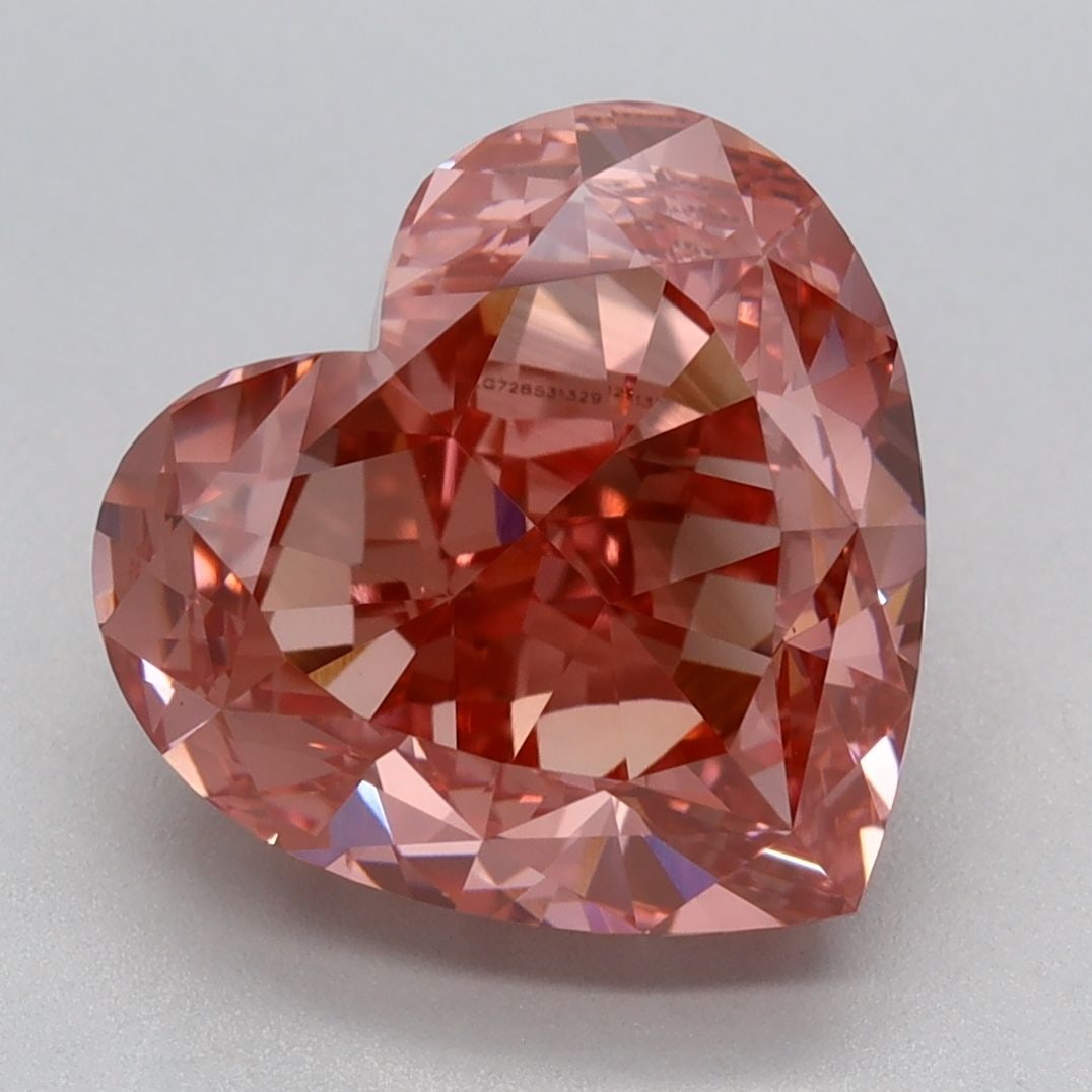 Loose Diamond - HEART 4.54ct Fancy Vivid Pink VS2: Loose Diamond - HEART 4.54ct Fancy Vivid Pink VS2 Source: This is a real non-mined Diamond that has been grown in a lab Shape: HEART Carats: 4.54 Color: Fancy Vivid Pink Certification: IGI Video: