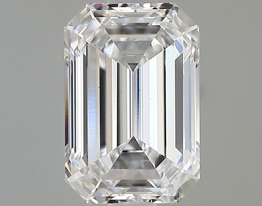 Loose Diamond - EMERALD 1.53ct D VS1: Loose Diamond - EMERALD 1.53ct D VS1 Source: This is a real non-mined Diamond that has been grown in a lab Shape: EMERALD Carats: 1.53 Color: D Clarity: VS1 Certification: IGI Video: