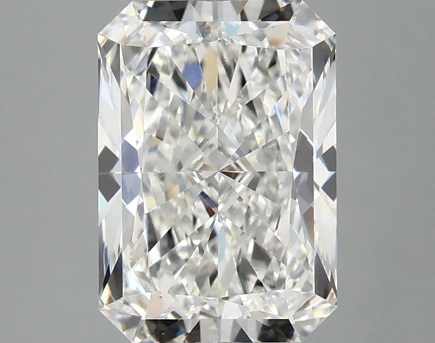 Loose Diamond - RADIANT 2.99ct E VS1: Loose Diamond - RADIANT 2.99ct E VS1 Source: This is a real non-mined Diamond that has been grown in a lab Shape: RADIANT Carats: 2.99 Color: E Clarity: VS1 Certification: IGI Video: