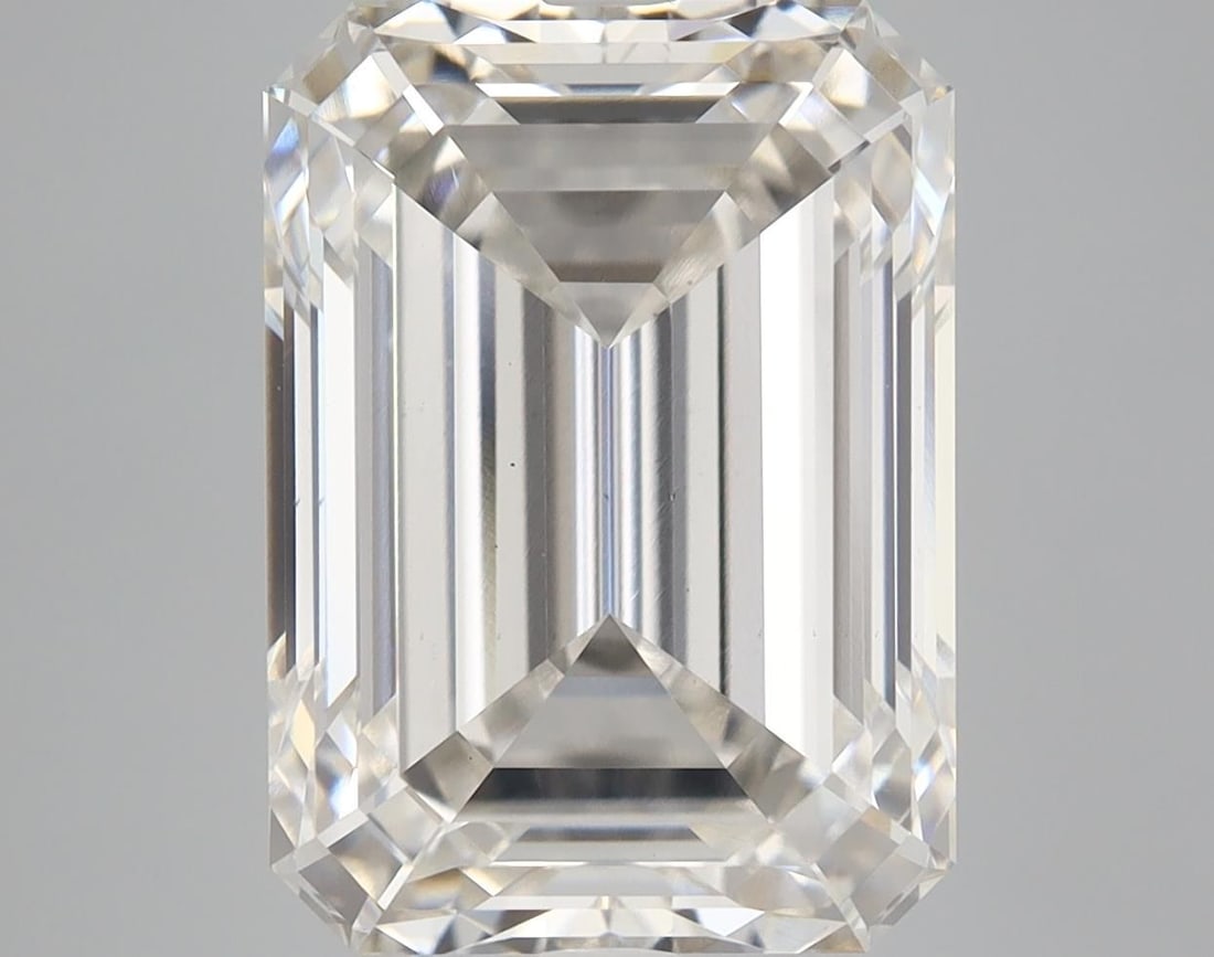 Loose Diamond - EMERALD 9.02ct H VS1: Loose Diamond - EMERALD 9.02ct H VS1 Source: This is a real non-mined Diamond that has been grown in a lab Shape: EMERALD Carats: 9.02 Color: H Clarity: VS1 Certification: IGI Video: