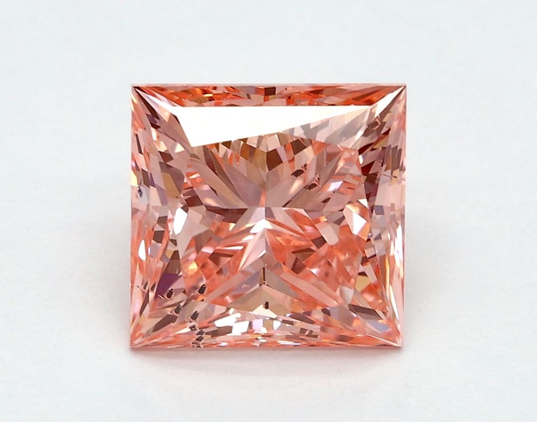 Loose Diamond - PRINCESS 2.13ct Fancy Vivid Pink SI1: Loose Diamond - PRINCESS 2.13ct Fancy Vivid Pink SI1 Source: This is a real non-mined Diamond that has been grown in a lab Shape: PRINCESS Carats: 2.13 Color: Fancy Vivid Pink Certification: IGI Video