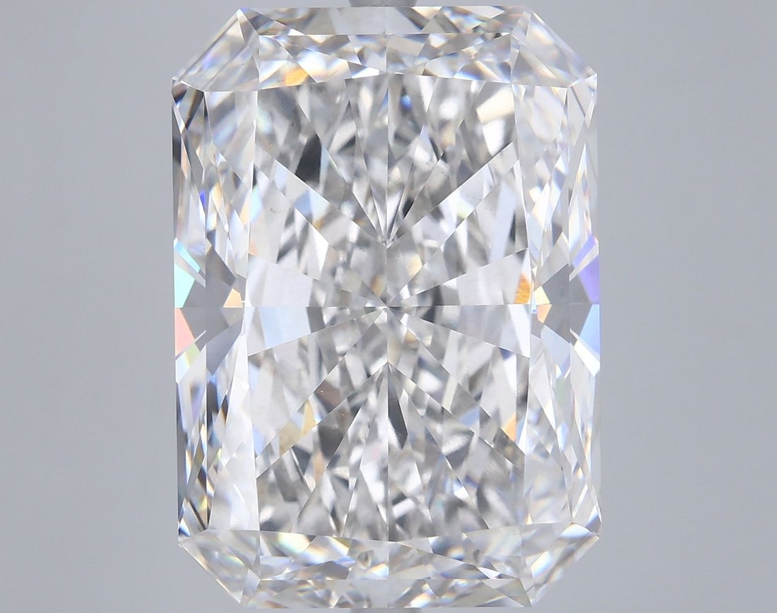 Loose Diamond - RADIANT 15.22ct G VS1: Loose Diamond - RADIANT 15.22ct G VS1 Source: This is a real non-mined Diamond that has been grown in a lab Shape: RADIANT Carats: 15.22 Color: G Clarity: VS1 Certification: IGI Video: