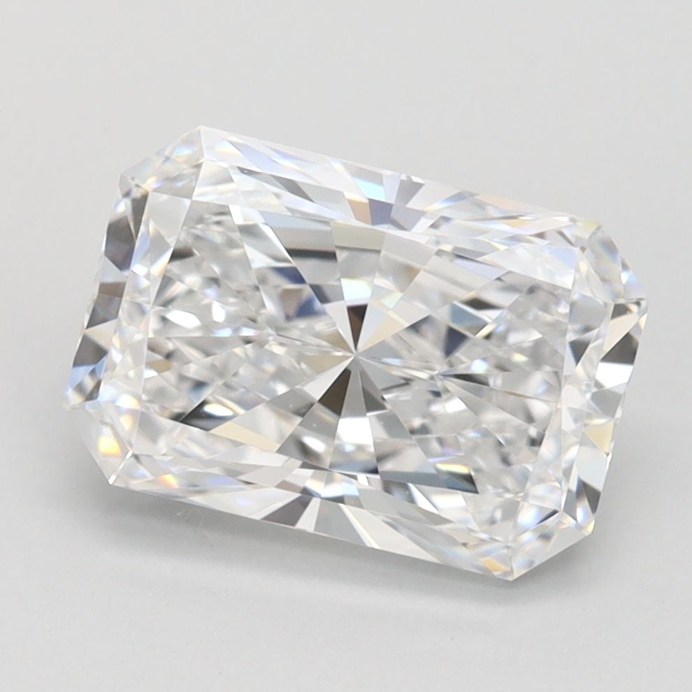 Loose Diamond - RADIANT 2.05ct D VVS1: Loose Diamond - RADIANT 2.05ct D VVS1 Source: This is a real non-mined Diamond that has been grown in a lab Shape: RADIANT Carats: 2.05 Color: D Clarity: VVS1 Certification: IGI Video: