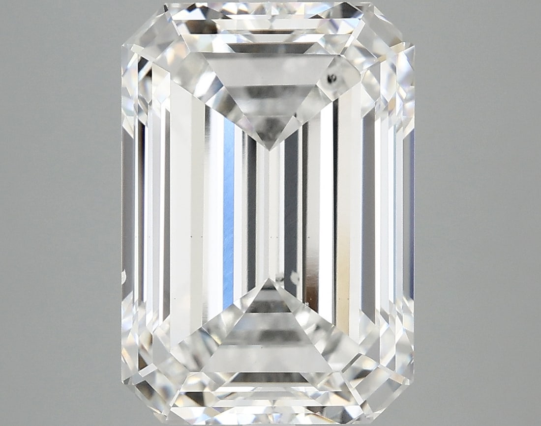 Loose Diamond - EMERALD 7.09ct E VS2: Loose Diamond - EMERALD 7.09ct E VS2 Source: This is a real non-mined Diamond that has been grown in a lab Shape: EMERALD Carats: 7.09 Color: E Clarity: VS2 Certification: IGI Condition: Pre-Owned PLE