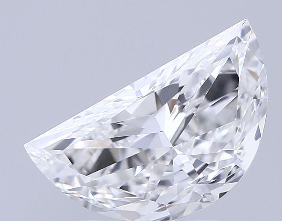 Loose Diamond - HALF MOON 0.59ct E VS1: Loose Diamond - HALF MOON 0.59ct E VS1 Source: This is a real non-mined Diamond that has been grown in a lab Shape: HALF MOON Carats: 0.59 Color: E Clarity: VS1 Certification: NONE Video:
