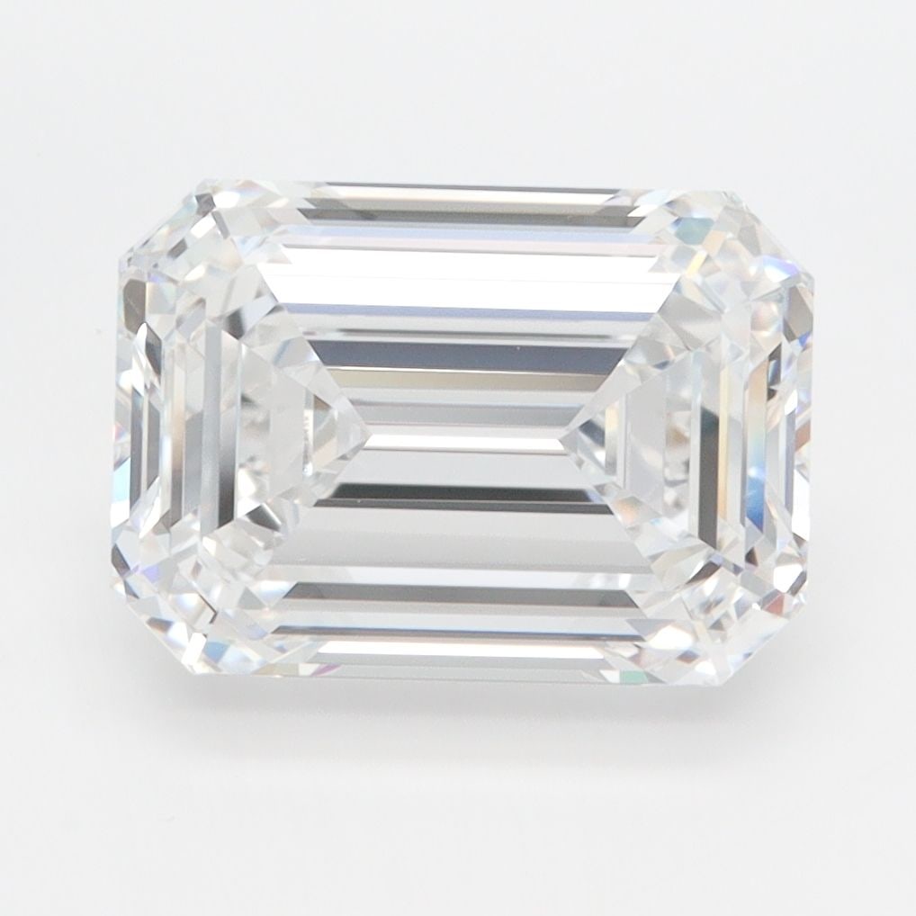 Loose Diamond - EMERALD 4.02ct D IF: Loose Diamond - EMERALD 4.02ct D IF Source: This is a real non-mined Diamond that has been grown in a lab Shape: EMERALD Carats: 4.02 Color: D Clarity: IF Certification: IGI Video: