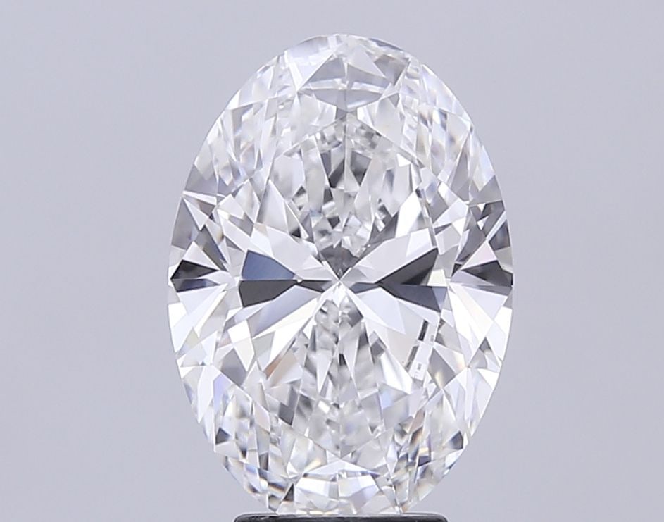 Loose Diamond - OVAL 5.02ct E VVS2: Loose Diamond - OVAL 5.02ct E VVS2 Source: This is a real non-mined Diamond that has been grown in a lab Shape: OVAL Carats: 5.02 Color: E Clarity: VVS2 Certification: IGI Video: