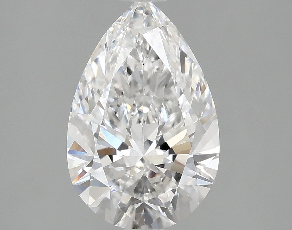 Loose Diamond - PEAR 1.77ct E VS2: Loose Diamond - PEAR 1.77ct E VS2 Source: This is a real non-mined Diamond that has been grown in a lab Shape: PEAR Carats: 1.77 Color: E Clarity: VS2 Certification: IGI Condition: Pre-Owned PLEASE NO