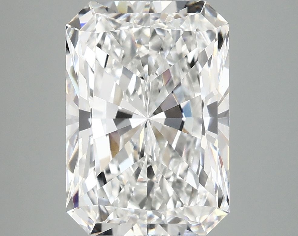 Loose Diamond - RADIANT 4.03ct D VS1: Loose Diamond - RADIANT 4.03ct D VS1 Source: This is a real non-mined Diamond that has been grown in a lab Shape: RADIANT Carats: 4.03 Color: D Clarity: VS1 Certification: IGI PLEASE NOTE: Framed, Lar