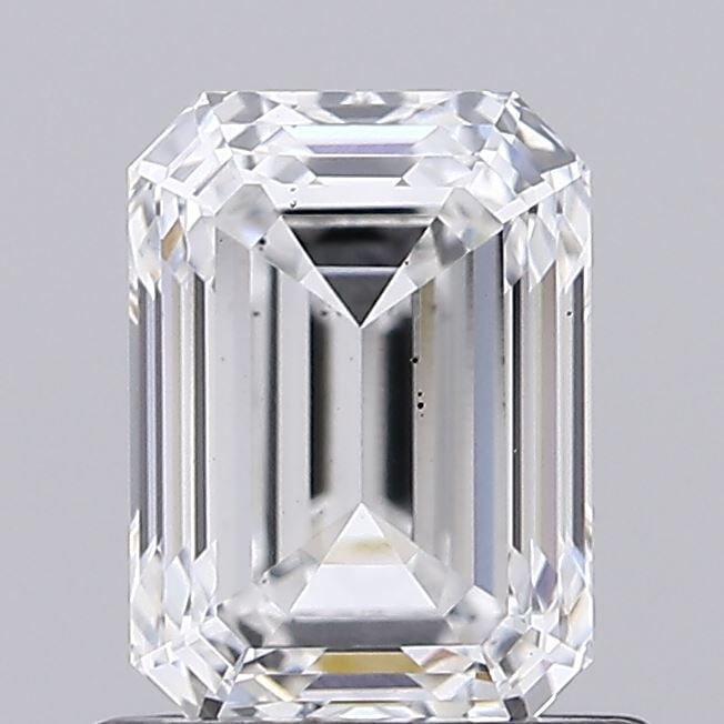 Loose Diamond - EMERALD 1.01ct E VS2: Loose Diamond - EMERALD 1.01ct E VS2 Source: This is a real non-mined Diamond that has been grown in a lab Shape: EMERALD Carats: 1.01 Color: E Clarity: VS2 Certification: IGI Video: