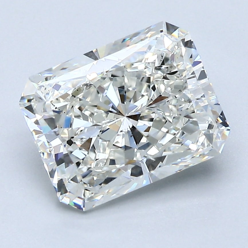 Loose Diamond - RADIANT 2.71ct H SI1: Loose Diamond - RADIANT 2.71ct H SI1 Source: Natural Mined Diamond Shape: RADIANT Carats: 2.71 Color: H Clarity: SI1 Certification: GIA Condition: Pre-Owned PLEASE NOTE: Framed, Large, or heavy items 