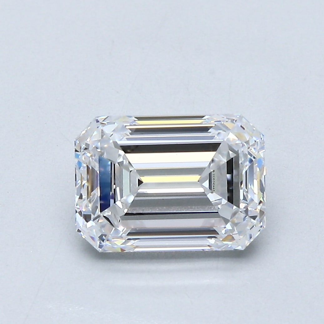 Loose Diamond - EMERALD 2.2ct D VS1: Loose Diamond - EMERALD 2.2ct D VS1 Source: Natural Mined Diamond Shape: EMERALD Carats: 2.2 Color: D Clarity: VS1 Certification: GIA Condition: Pre-Owned PLEASE NOTE: Framed, Large, or heavy items do