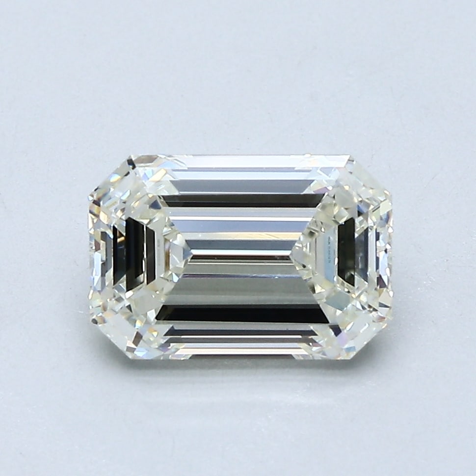 Loose Diamond - EMERALD 2.02ct K IF: Loose Diamond - EMERALD 2.02ct K IF Source: Natural Mined Diamond Shape: EMERALD Carats: 2.02 Color: K Clarity: IF Certification: GIA Condition: Pre-Owned PLEASE NOTE: Framed, Large, or heavy items