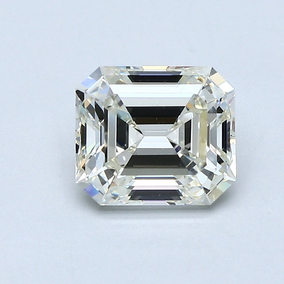 Loose Diamond - EMERALD 1.58ct K VS1: Loose Diamond - EMERALD 1.58ct K VS1 Source: Natural Mined Diamond Shape: EMERALD Carats: 1.58 Color: K Clarity: VS1 Certification: GIA Condition: Pre-Owned PLEASE NOTE: Framed, Large, or heavy items 