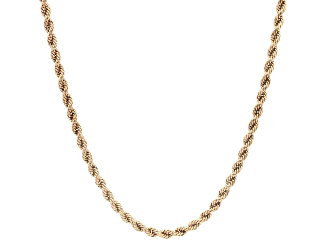 Unbranded 18k Yellow Gold 17.5in Rope Link Necklace with Spring Ring Clasp: Unbranded 18k Yellow Gold 17.5in Rope Link Necklace with Spring Ring Clasp This exquisite Classic Rope Link Chain Necklace is crafted from solid 18k yellow gold, embodying elegance and sophistication.