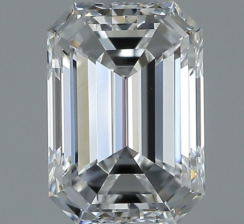 Loose Diamond - EMERALD 1.01ct E VVS2: Loose Diamond - EMERALD 1.01ct E VVS2 Source: Natural Mined Diamond Shape: EMERALD Carats: 1.01 Color: E Clarity: VVS2 Certification: GIA Condition: Pre-Owned PLEASE NOTE: Framed, Large, or heavy item