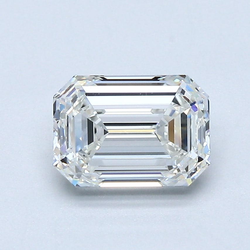 Loose Diamond - EMERALD 1.5ct H VS2: Loose Diamond - EMERALD 1.5ct H VS2 Source: Natural Mined Diamond Shape: EMERALD Carats: 1.5 Color: H Clarity: VS2 Certification: GIA Condition: Pre-Owned PLEASE NOTE: Framed, Large, or heavy items do