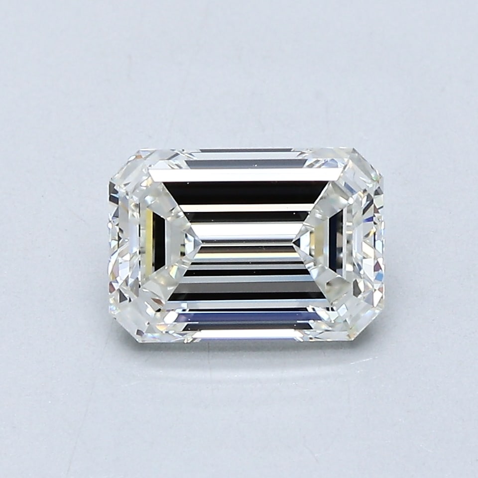 Loose Diamond - EMERALD 1.5ct H VS1: Loose Diamond - EMERALD 1.5ct H VS1 Source: Natural Mined Diamond Shape: EMERALD Carats: 1.5 Color: H Clarity: VS1 Certification: GIA Condition: Pre-Owned PLEASE NOTE: Framed, Large, or heavy items do