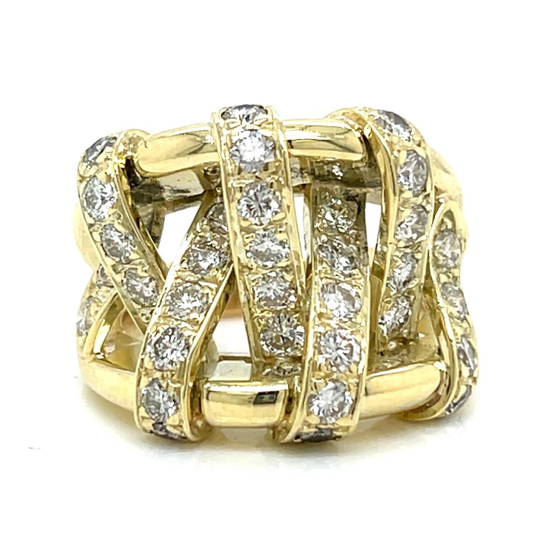 Diamond Ring in 18K Yellow Gold with 2.50 Carats Total Weight: Diamond Ring in 18K Yellow Gold with 2.50 Carats Total Weight This pre-owned ring is crafted from 18K yellow gold and features approximately 2.50 carats of diamonds. The ring is adorned with 40 diamon