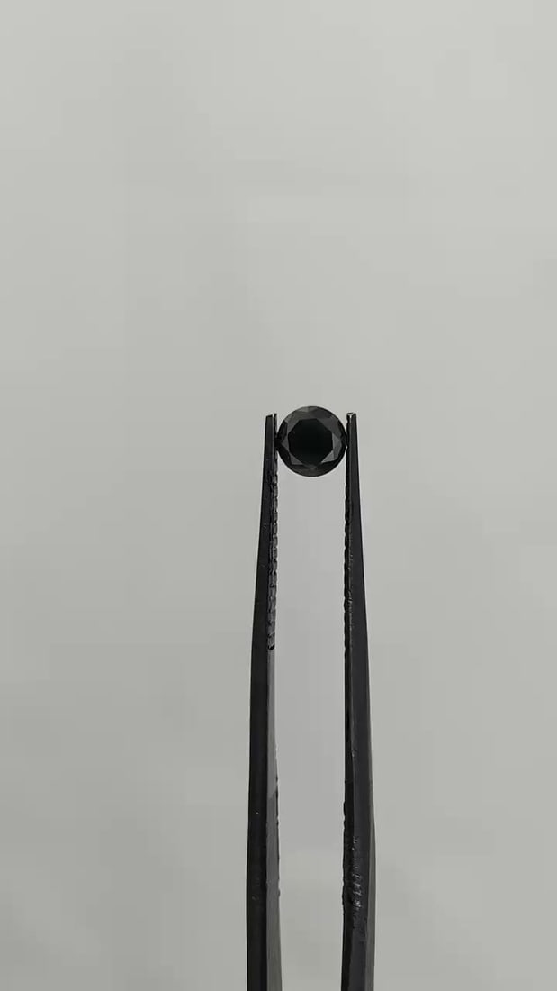 Loose Diamond - ROUND 0.48ct Fancy Black VVS2: Loose Diamond - ROUND 0.48ct Fancy Black VVS2 Source: Natural Shape: ROUND Carats: 0.48 Color: Fancy Black Certification: GIA Video: