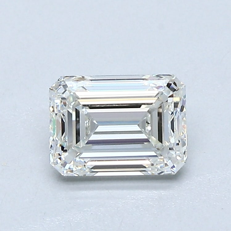 Loose Diamond - EMERALD 0.9ct I VVS2: Loose Diamond - EMERALD 0.9ct I VVS2 Source: Natural Mined Diamond Shape: EMERALD Carats: 0.9 Color: I Clarity: VVS2 Certification: GIA Condition: Pre-Owned PLEASE NOTE: Framed, Large, or heavy items 