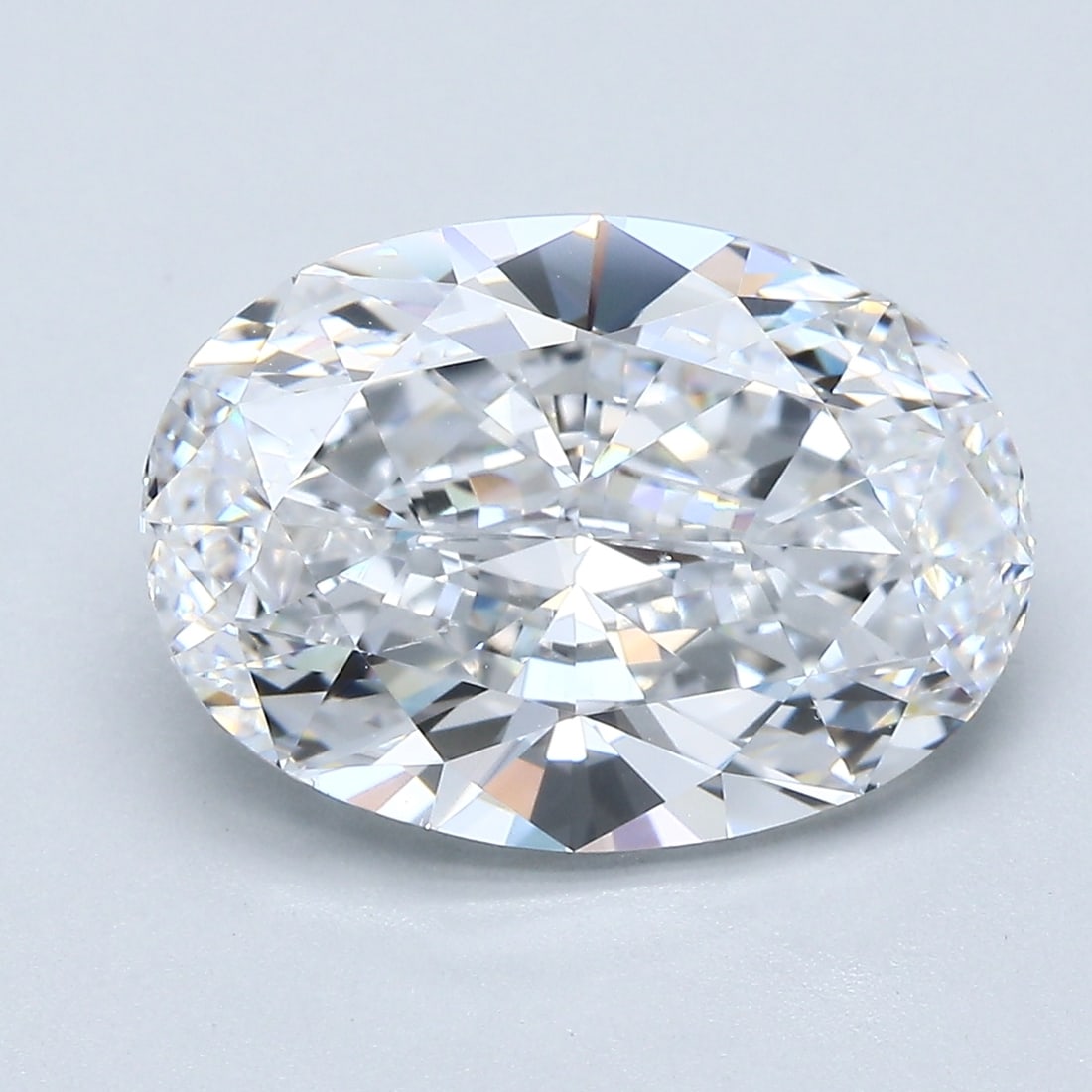 Loose Diamond - OVAL 5.02ct D VS2: Loose Diamond - OVAL 5.02ct D VS2 Source: Natural Mined Diamond Shape: OVAL Carats: 5.02 Color: D Clarity: VS2 Certification: GIA Condition: Pre-Owned PLEASE NOTE: Framed, Large, or heavy items do not