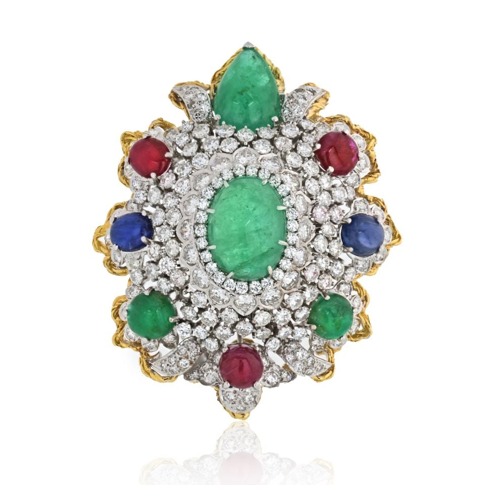 1970s WEBB Heraldic Brooch Platinum 18K Gold Diamonds Gemstones: 1970s WEBB Heraldic Brooch Platinum 18K Gold Diamonds Gemstones This stunning brooch features a unique heraldic design crafted from a combination of platinum and 18K yellow gold, weighing 58.7 grams. 