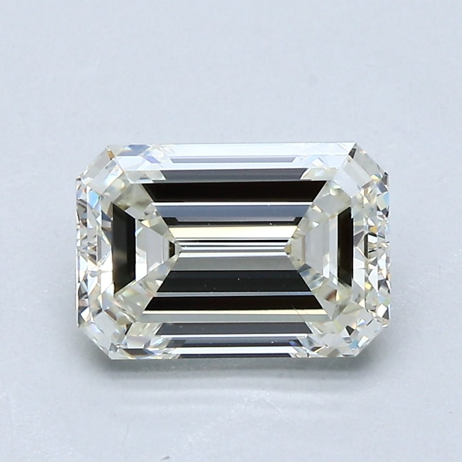 Loose Diamond - EMERALD 2.02ct K VVS1: Loose Diamond - EMERALD 2.02ct K VVS1 Source: Natural Mined Diamond Shape: EMERALD Carats: 2.02 Color: K Clarity: VVS1 Certification: GIA Condition: Pre-Owned PLEASE NOTE: Framed, Large, or heavy item