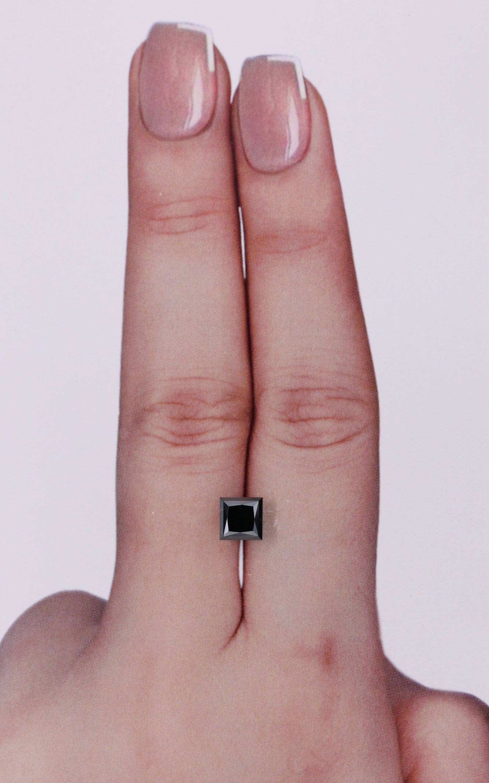 Loose Diamond - PRINCESS 0.97ct Fancy Black VVS2: Loose Diamond - PRINCESS 0.97ct Fancy Black VVS2 Source: Natural Shape: PRINCESS Carats: 0.97 Color: Fancy Black Certification: NONE Video: