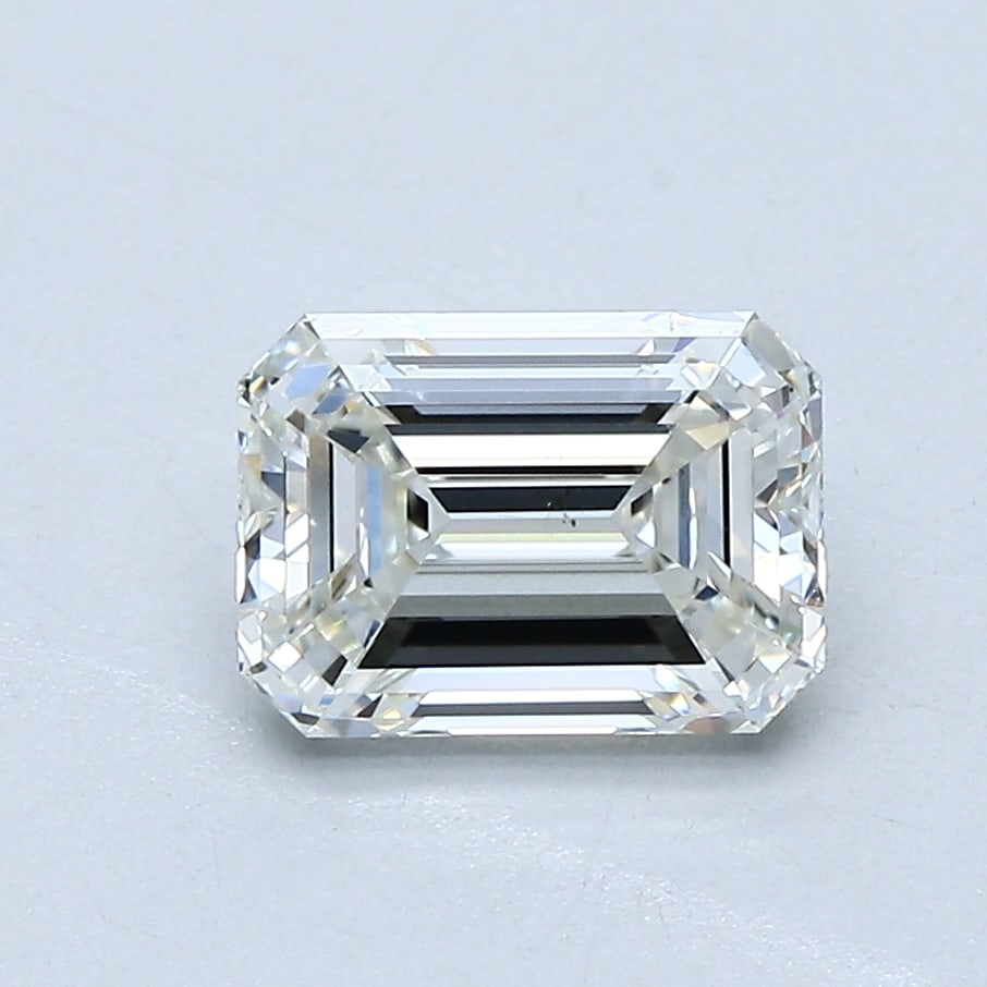 Loose Diamond - EMERALD 1.5ct I VS2: Loose Diamond - EMERALD 1.5ct I VS2 Source: Natural Mined Diamond Shape: EMERALD Carats: 1.5 Color: I Clarity: VS2 Certification: GIA Condition: Pre-Owned PLEASE NOTE: Framed, Large, or heavy items do