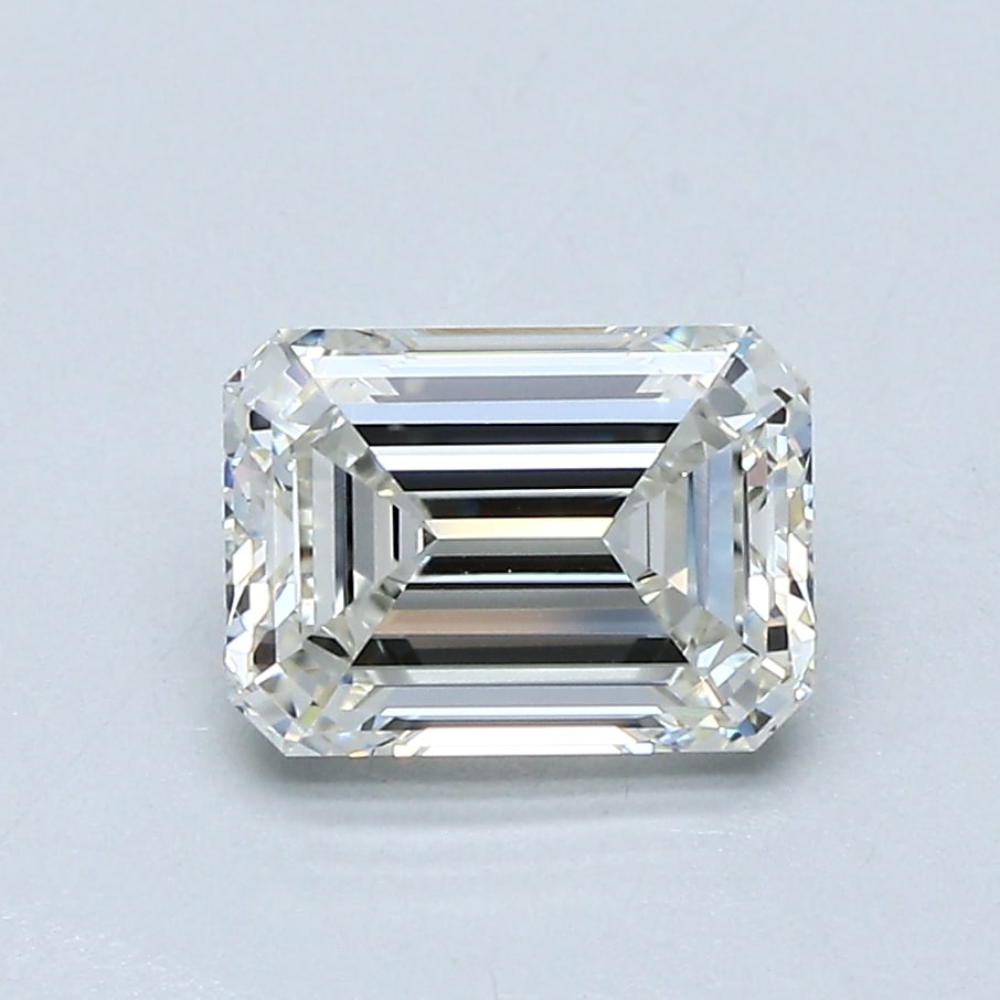 Loose Diamond - EMERALD 1.5ct I VS2: Loose Diamond - EMERALD 1.5ct I VS2 Source: Natural Mined Diamond Shape: EMERALD Carats: 1.5 Color: I Clarity: VS2 Certification: GIA Condition: Pre-Owned PLEASE NOTE: Framed, Large, or heavy items do