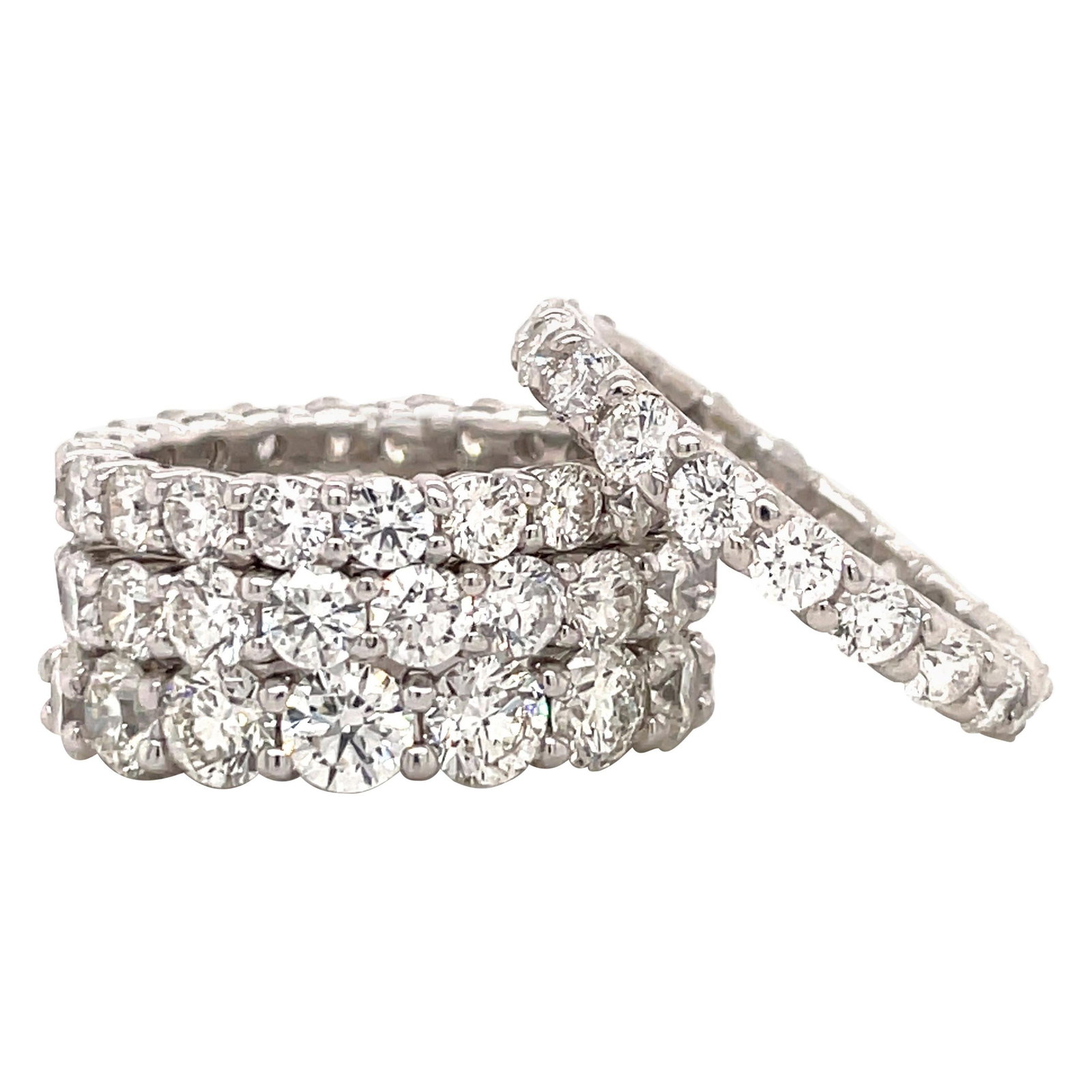 Harbor Diamonds Platinum Diamond Wedding Band 4.63 Carat G-H VS2-SI1: Harbor Diamonds Platinum Diamond Wedding Band 4.63 Carat G-H VS2-SI1 This exquisite Diamond Wedding Band is crafted from high-quality platinum and features 15 stunning round brilliant diamonds, totali