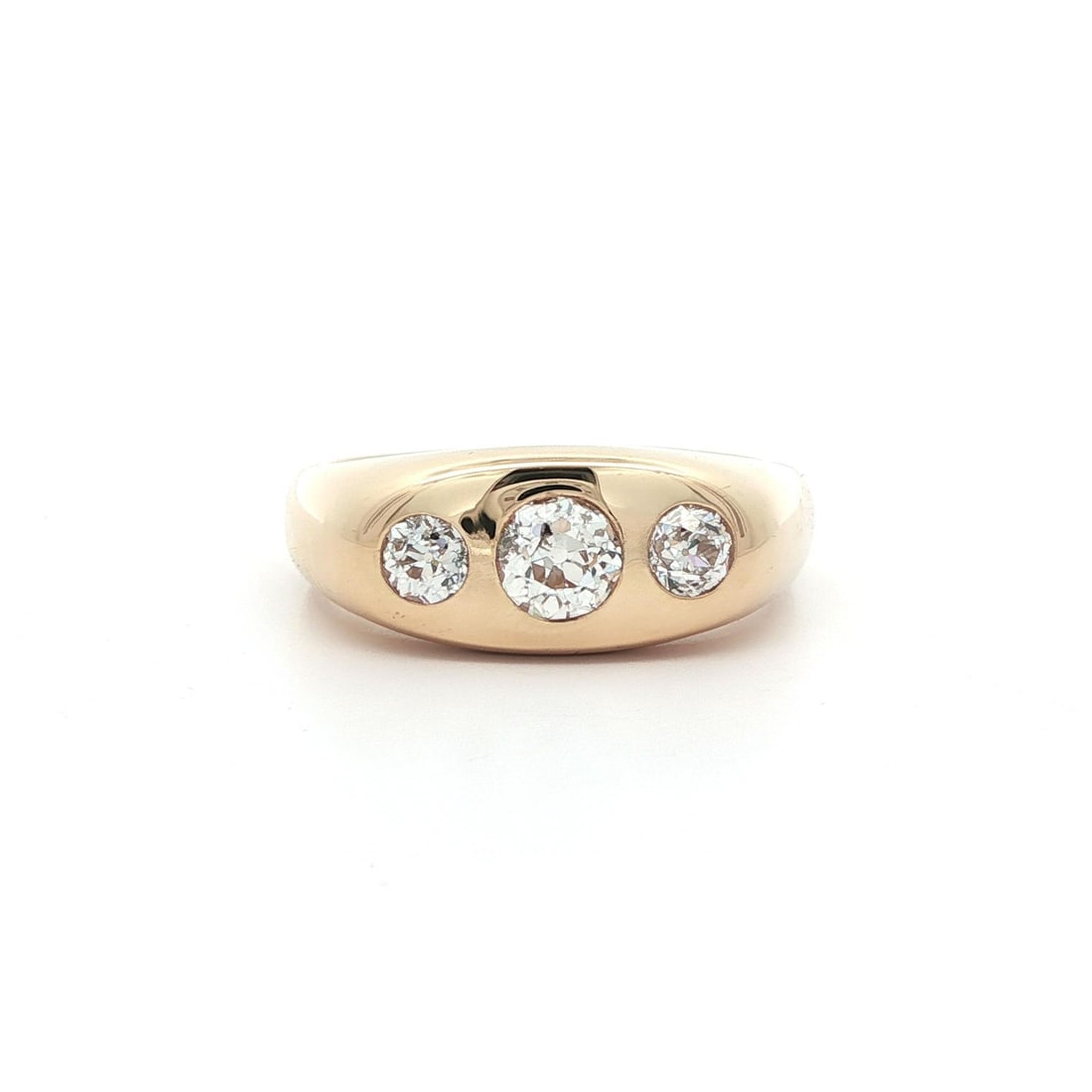 Antique 14k Yellow Gold 1.06ctw Three Old European Diamond Ring: Antique 14k Yellow Gold 1.06ctw Three Old European Diamond Ring This exquisite antique band ring features three Old European cut diamonds, showcasing a total carat weight of approximately 1.06ctw. The