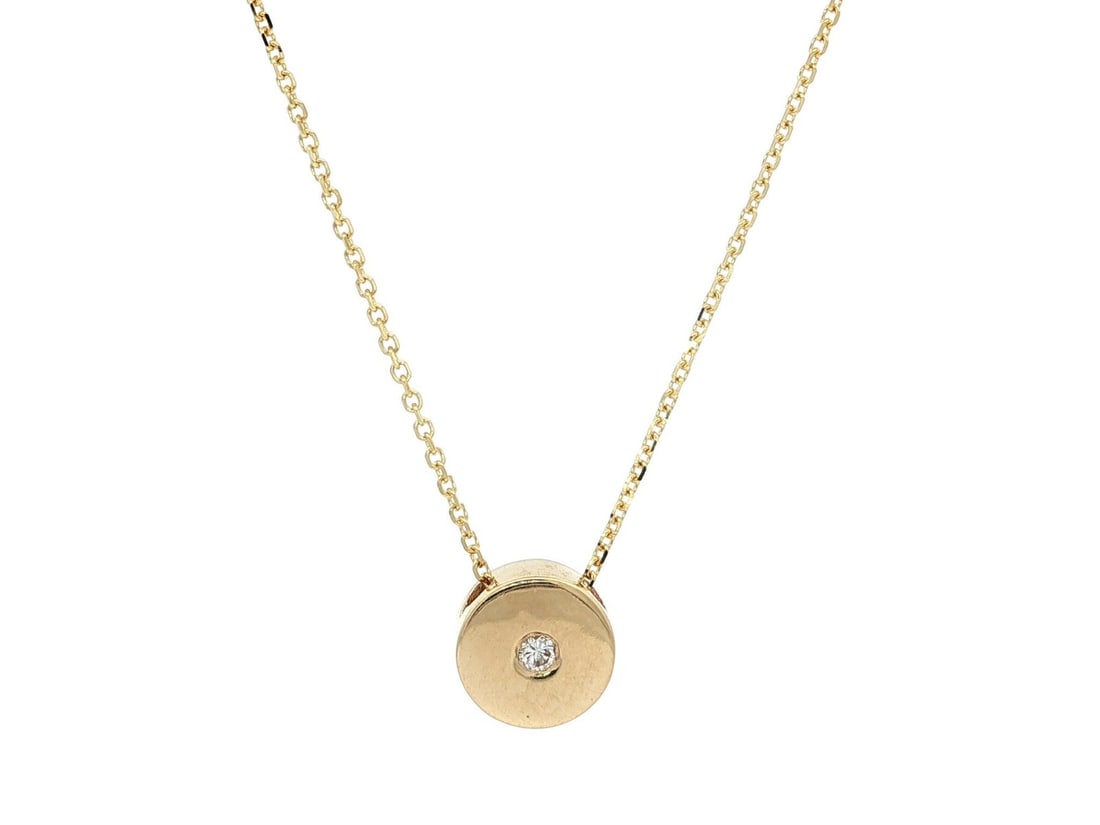 14k Yellow Gold Diamond Circle Disk Pendant Necklace 0.04ct: 14k Yellow Gold Diamond Circle Disk Pendant Necklace 0.04ct This exquisite necklace features a captivating round circle disk slide pendant crafted from solid 14k yellow gold. It showcases a natural, g
