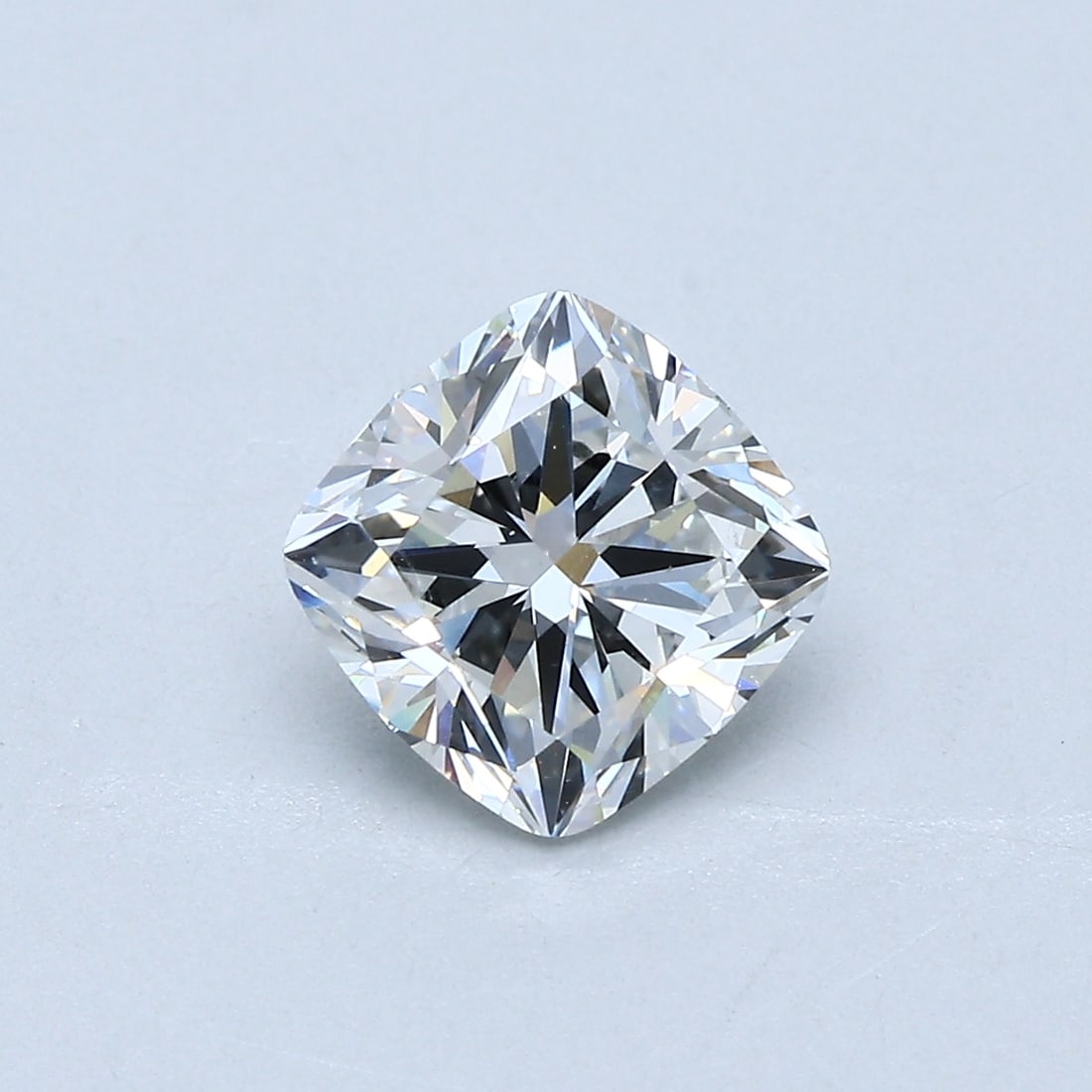 Loose Diamond - CUSHION 1.8ct G VS1: Loose Diamond - CUSHION 1.8ct G VS1 Source: Natural Mined Diamond Shape: CUSHION Carats: 1.8 Color: G Clarity: VS1 Certification: GIA Condition: Pre-Owned PLEASE NOTE: Framed, Large, or heavy items do