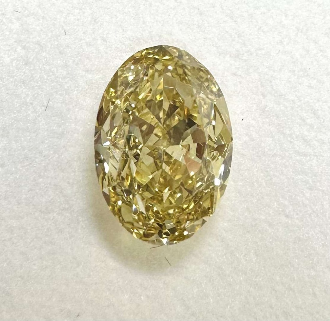 Loose Diamond - OVAL 1.83ct Fancy Brownish Yellow VS1: Loose Diamond - OVAL 1.83ct Fancy Brownish Yellow VS1 Source: Natural Shape: OVAL Carats: 1.83 Color: Fancy Brownish Yellow Certification: GIA Video: