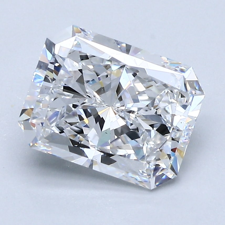 Loose Diamond - RADIANT 2.5ct D VS2: Loose Diamond - RADIANT 2.5ct D VS2 Source: Natural Mined Diamond Shape: RADIANT Carats: 2.5 Color: D Clarity: VS2 Certification: GIA Condition: Pre-Owned PLEASE NOTE: Framed, Large, or heavy items do