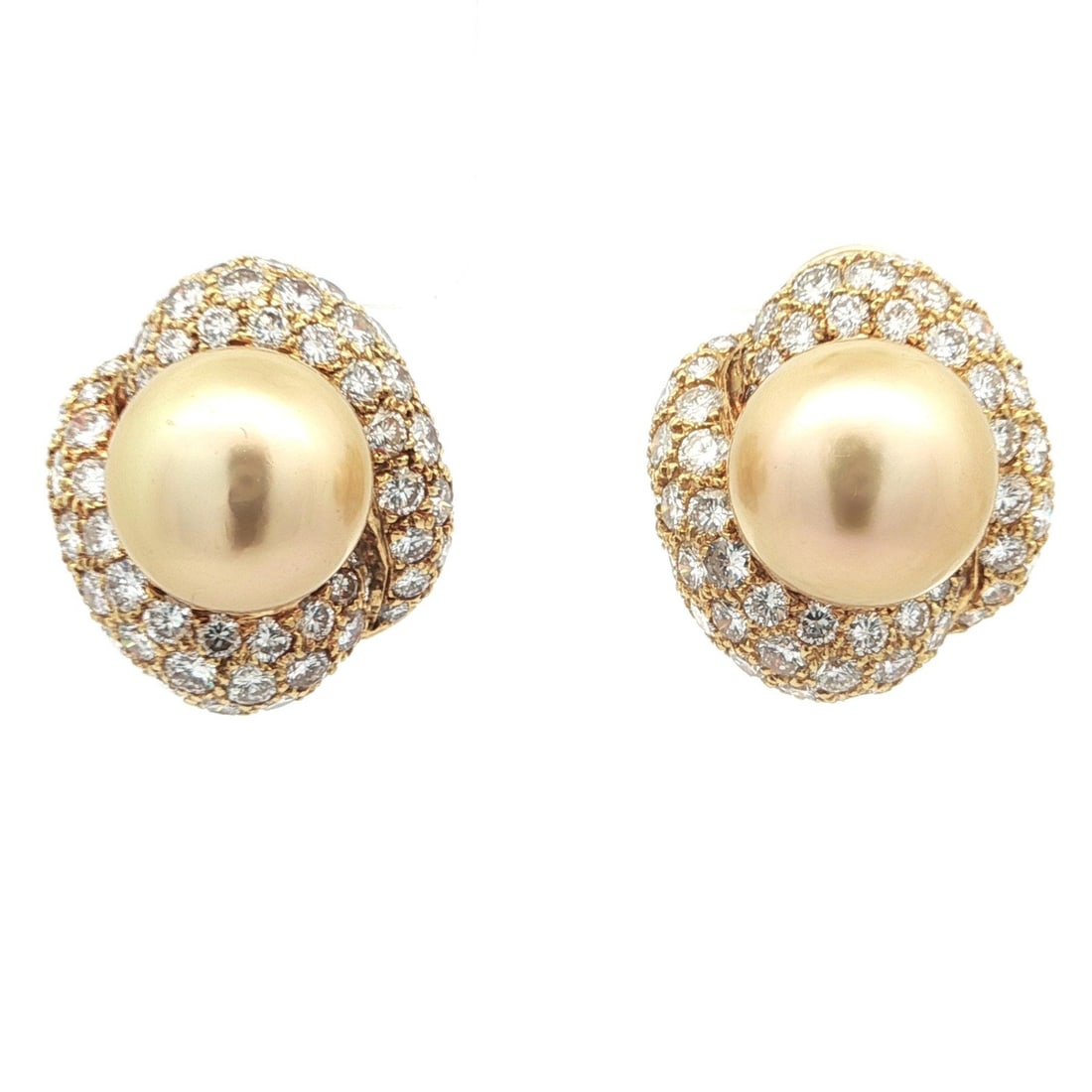 Vintage 18k Yellow Gold 13.2mm Golden Pearl Diamond Knot Earrings: Vintage 18k Yellow Gold 13.2mm Golden Pearl Diamond Knot Earrings Elevate your style with these exquisite vintage clip-on earrings, featuring a stunning combination of natural golden pearls and sparkl