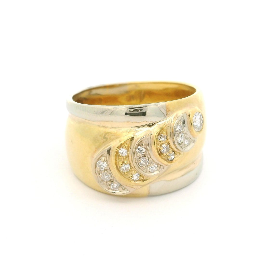 18k Two Tone Diamond Bombe Cigar Band Ring 0.24ct VS1: 18k Two Tone Diamond Bombe Cigar Band Ring 0.24ct VS1 This exquisite 18k Two Tone Diamond Scalloped Design Bombe Domed Cigar Band Ring showcases a stunning dome style, crafted from solid 18 karat whit