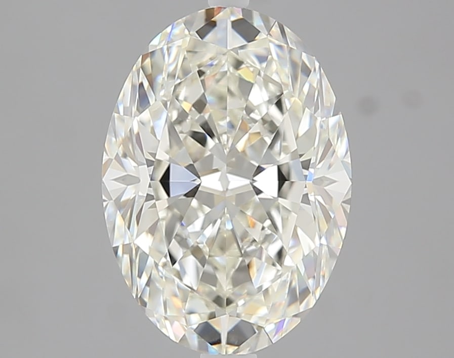 Loose Diamond - OVAL 3.01ct I VS2: Loose Diamond - OVAL 3.01ct I VS2 Source: Natural Mined Diamond Shape: OVAL Carats: 3.01 Color: I Clarity: VS2 Certification: GIA Condition: Pre-Owned PLEASE NOTE: Framed, Large, or heavy items do not