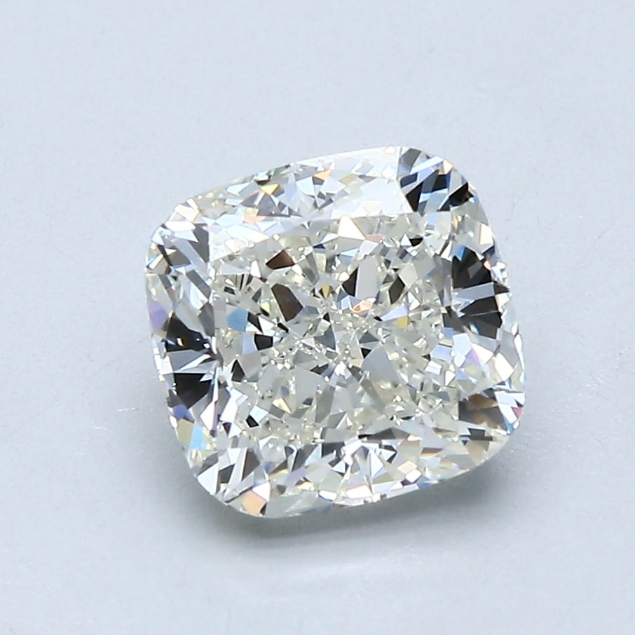 Loose Diamond - CUSHION 2.01ct J VVS2: Loose Diamond - CUSHION 2.01ct J VVS2 Source: Natural Mined Diamond Shape: CUSHION Carats: 2.01 Color: J Clarity: VVS2 Certification: GIA Condition: Pre-Owned PLEASE NOTE: Framed, Large, or heavy item