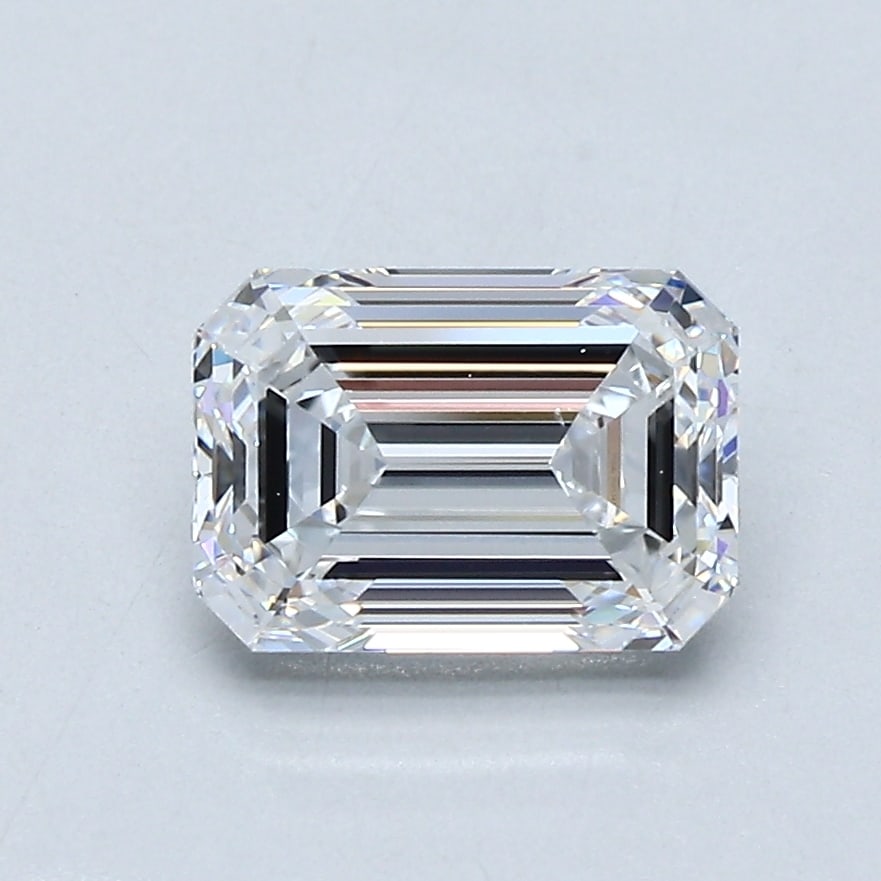 Loose Diamond - EMERALD 1.5ct D VS1: Loose Diamond - EMERALD 1.5ct D VS1 Source: Natural Mined Diamond Shape: EMERALD Carats: 1.5 Color: D Clarity: VS1 Certification: GIA Condition: Pre-Owned PLEASE NOTE: Framed, Large, or heavy items do
