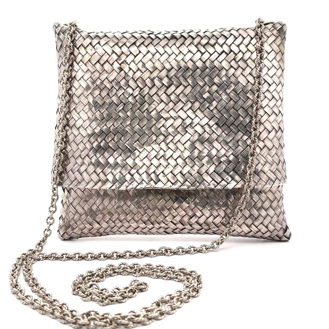 Handcrafted Mexican Sterling Silver Basketweave Purse with Twisted Cable Strap: Handcrafted Mexican Sterling Silver Basketweave Purse with Twisted Cable Strap This vintage Mexican purse is handcrafted from sterling silver with a distinctive basketweave pattern. It features a twis
