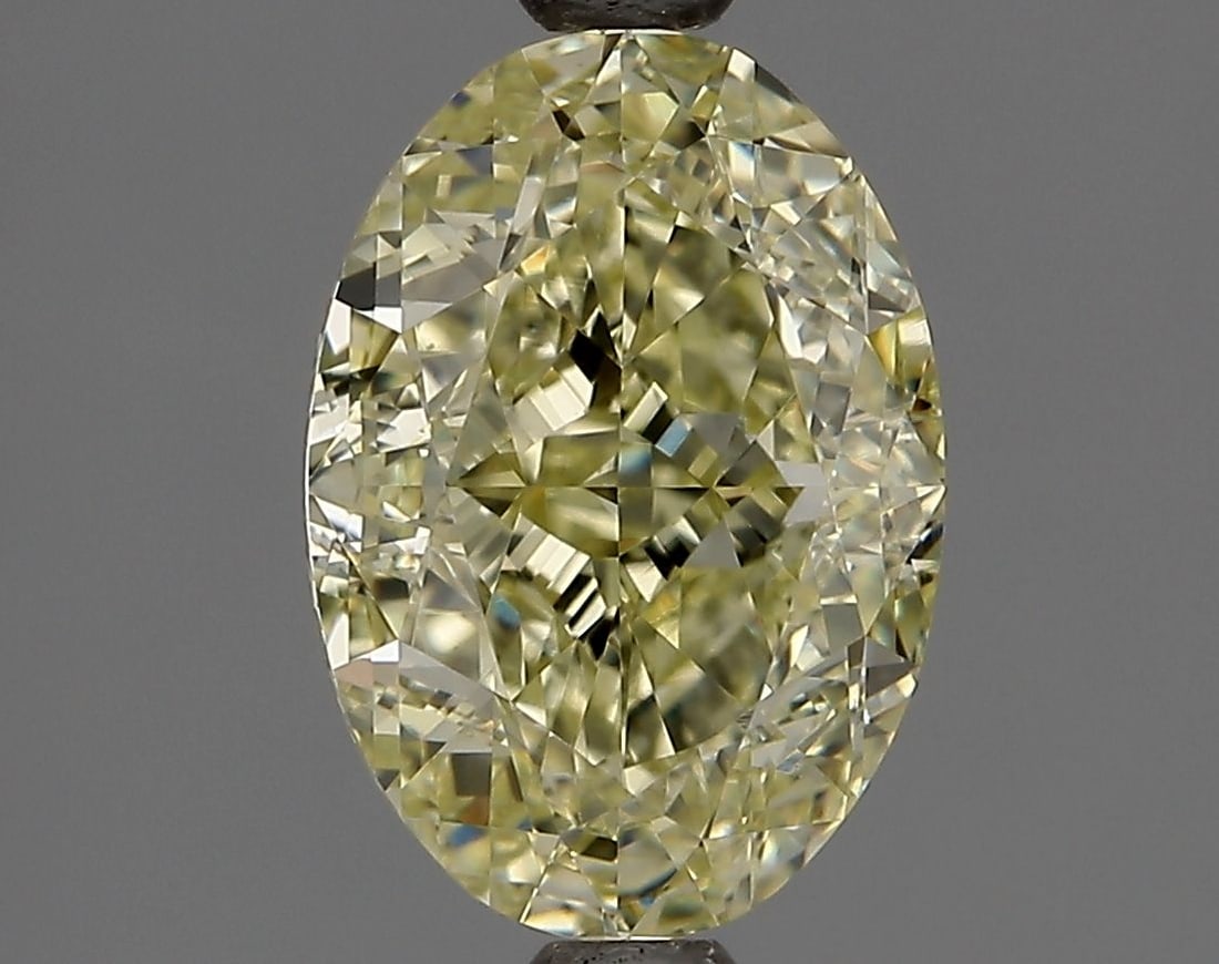 Loose Diamond - OVAL 2.01ct Y-Z VS1: Loose Diamond - OVAL 2.01ct Y-Z VS1 Source: Natural Shape: OVAL Carats: 2.01 Color: Y-Z Certification: GIA Video: