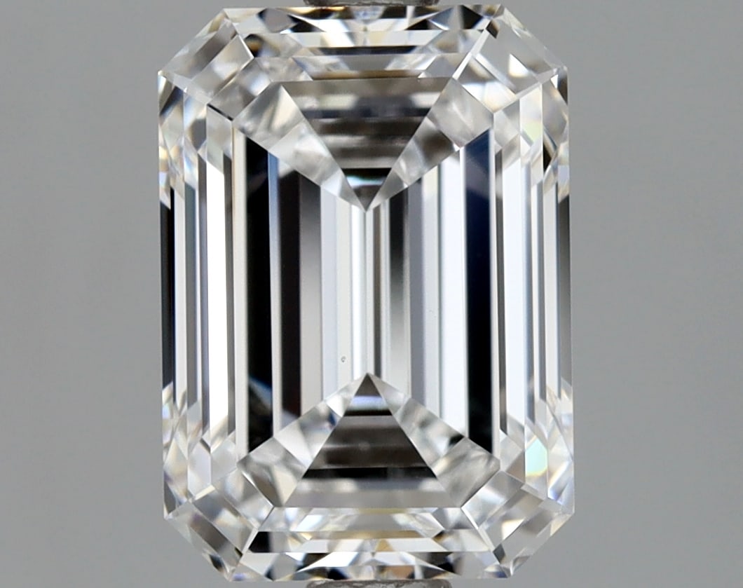 Loose Diamond - EMERALD 2.03ct D VS2: Loose Diamond - EMERALD 2.03ct D VS2 Source: Natural Mined Diamond Shape: EMERALD Carats: 2.03 Color: D Clarity: VS2 Certification: GIA Condition: Pre-Owned PLEASE NOTE: Framed, Large, or heavy items 