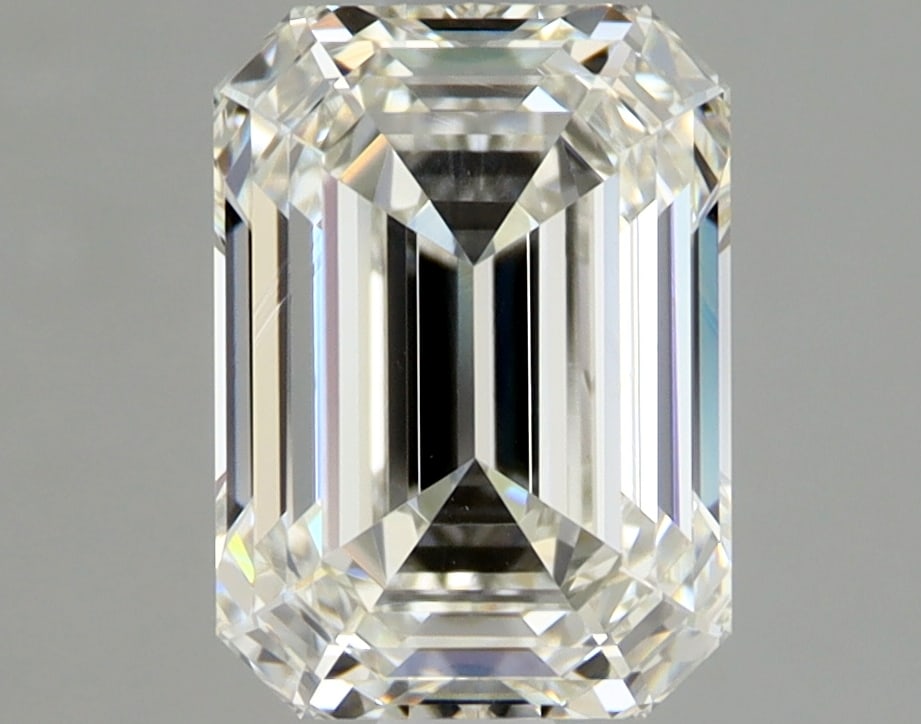 Loose Diamond - EMERALD 1.5ct I VS2: Loose Diamond - EMERALD 1.5ct I VS2 Source: Natural Mined Diamond Shape: EMERALD Carats: 1.5 Color: I Clarity: VS2 Certification: GIA Condition: Pre-Owned PLEASE NOTE: Framed, Large, or heavy items do