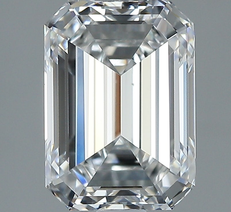 Loose Diamond - EMERALD 2.01ct E VS1: Loose Diamond - EMERALD 2.01ct E VS1 Source: Natural Mined Diamond Shape: EMERALD Carats: 2.01 Color: E Clarity: VS1 Certification: GIA Condition: Pre-Owned PLEASE NOTE: Framed, Large, or heavy items 
