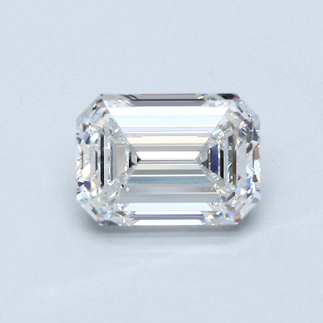 Loose Diamond - EMERALD 2.01ct G VS2: Loose Diamond - EMERALD 2.01ct G VS2 Source: Natural Mined Diamond Shape: EMERALD Carats: 2.01 Color: G Clarity: VS2 Certification: GIA Condition: Pre-Owned PLEASE NOTE: Framed, Large, or heavy items 
